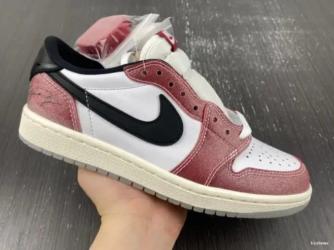 Cheap MAX BLACK' ROOM OG AIR 'RED X TROPHY JORDAN 1 FN0432-017 LOW 0319