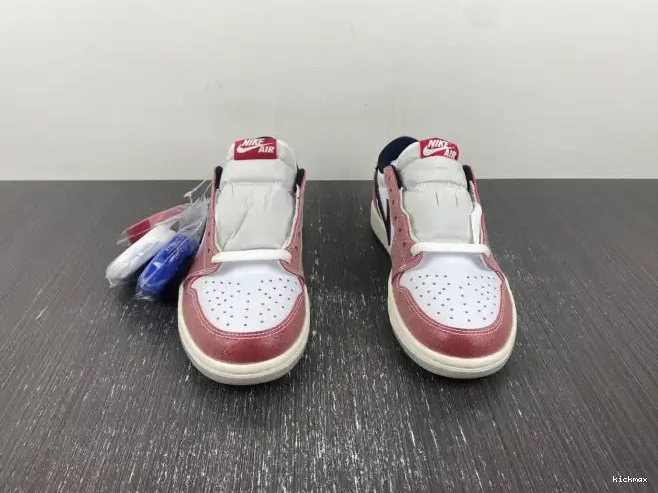 Cheap MAX BLACK' ROOM OG AIR 'RED X TROPHY JORDAN 1 FN0432-017 LOW 0319