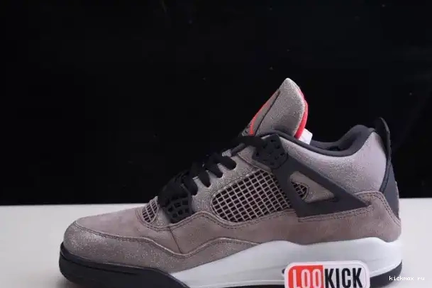 Rep MAX 4 Jordan Retro 