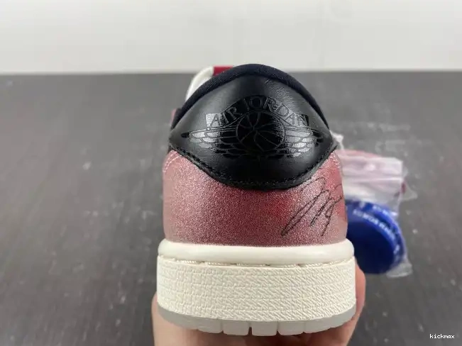 Cheap MAX BLACK' ROOM OG AIR 'RED X TROPHY JORDAN 1 FN0432-017 LOW 0319