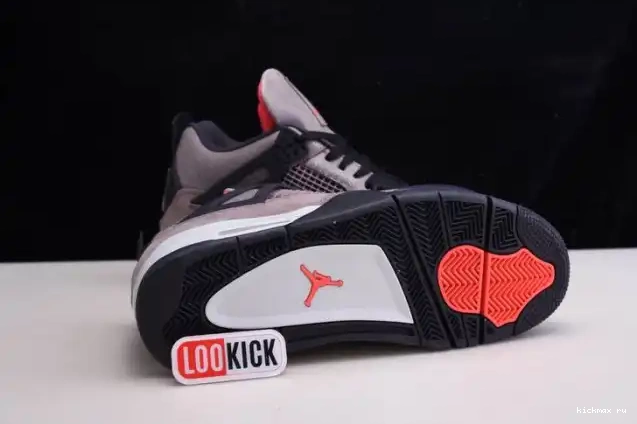 Rep MAX 4 Jordan Retro 