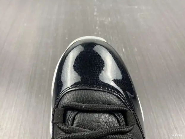 Cheap MAX AV2187-001 Jordan Low Retro 11 Air 72-10 0320