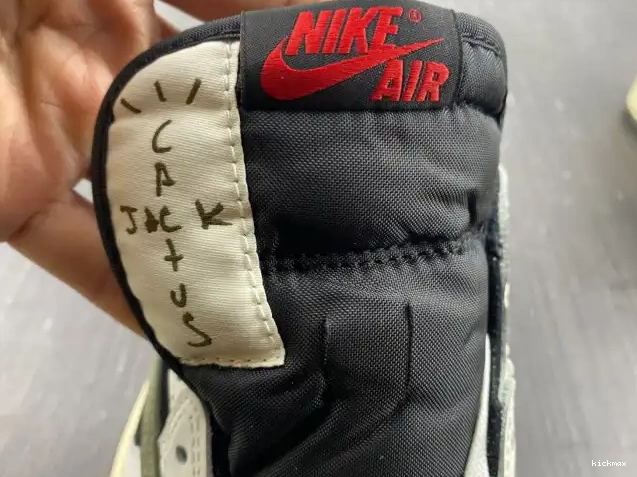 Cheap MAX 1 Scott Travis WMNS DZ4137-106 Jordan Olive OG x Low Air 0321